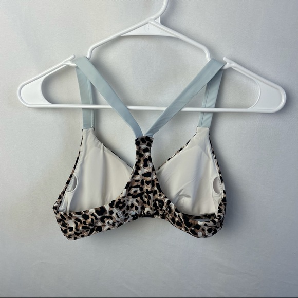 the upside animal print sports bra (padded) - Picture 3 of 3